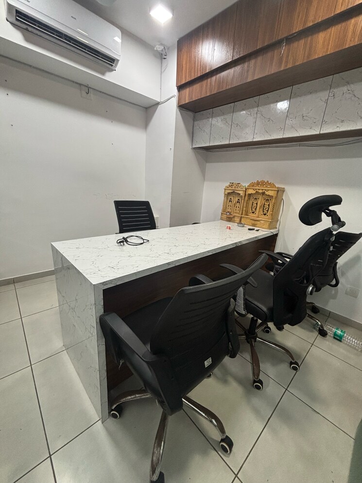 Team Area, science city Commercial Office Space in IT/SEZ 900 Sq.Ft. In Science City Ahmedabad 9134787