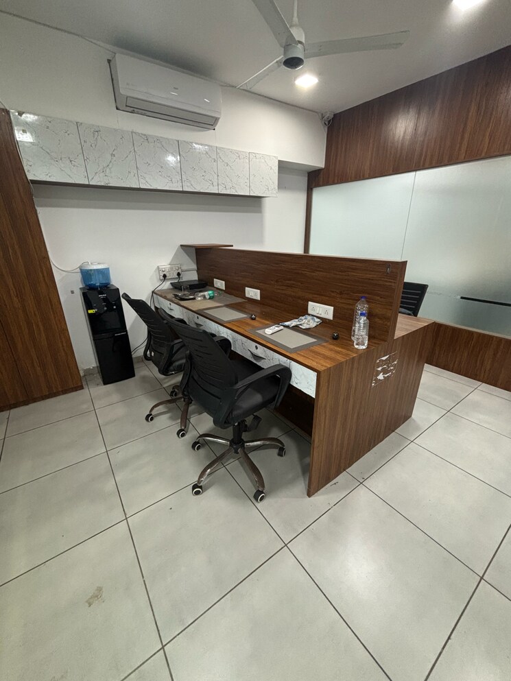 Team Area, science city Commercial Office Space in IT/SEZ 900 Sq.Ft. In Science City Ahmedabad 9134787