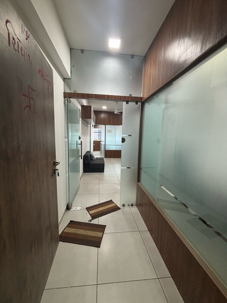 Kitchen, science city Commercial Office Space in IT/SEZ 900 Sq.Ft. In Science City Ahmedabad 9134787