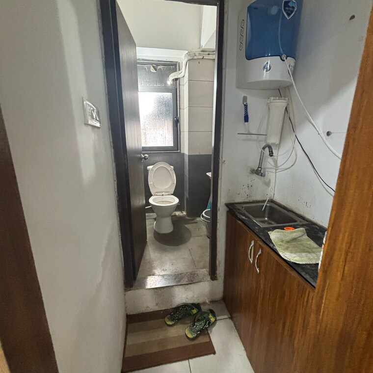 Kitchen, science city Commercial Office Space in IT/SEZ 900 Sq.Ft. In Science City Ahmedabad 9134787