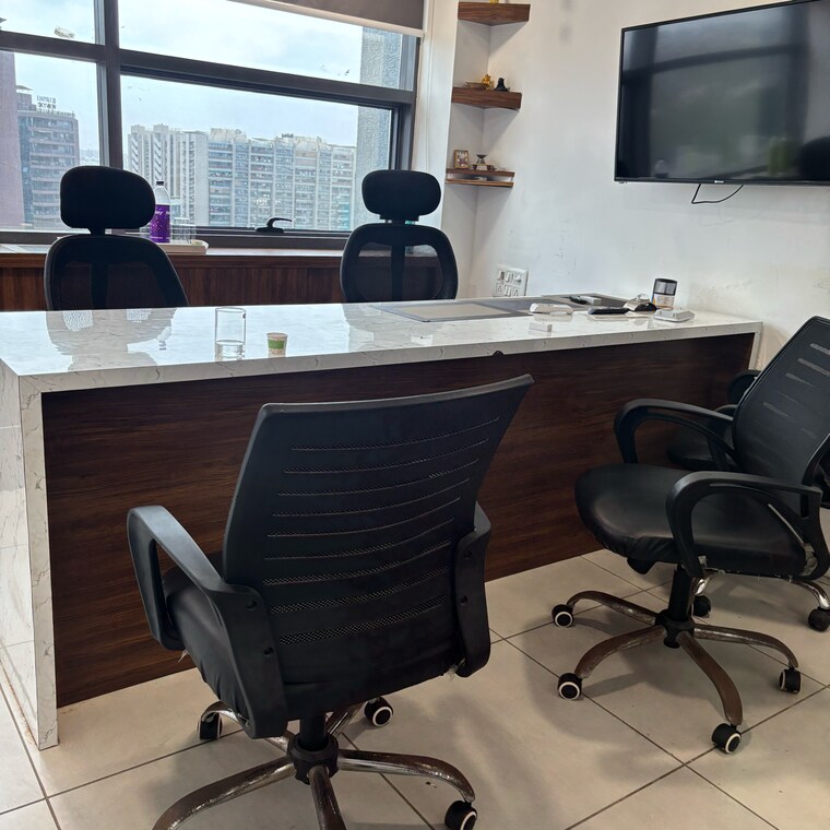 Team Area, science city Commercial Office Space in IT/SEZ 900 Sq.Ft. In Science City Ahmedabad 9134787