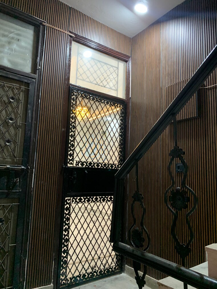 undefined, green fields colony 4 Bedroom 310 Sq.Ft. Builder Floor In Green Fields Colony Faridabad 9134788