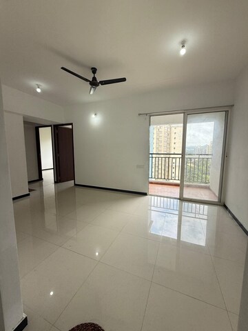 Room in 2 BHK Apartment at Essen Shonest Towers, Wakad – for Rent