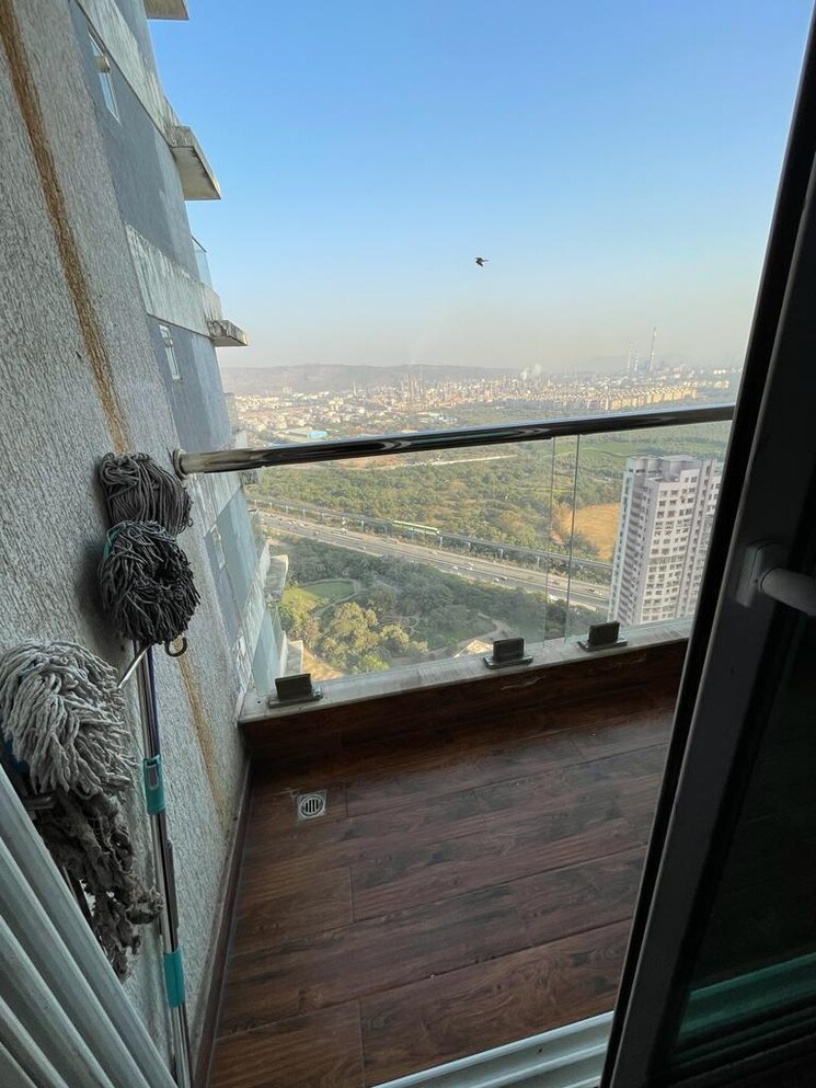 Balcony, lodha-aura 3.5 Bedroom 1309 Sq.Ft. Apartment In Wadala Mumbai 9134808