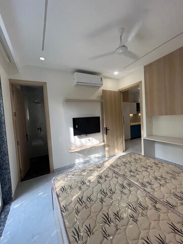 Bedroom in 4 BHK Villa at Unitech Nirvana Country Aspen Greens, Sector 50 – for Sale