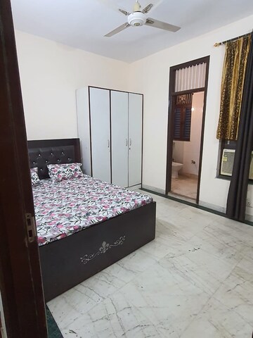 Bedroom in 2 BHK Builder Floor at Sector 46 – for Rent