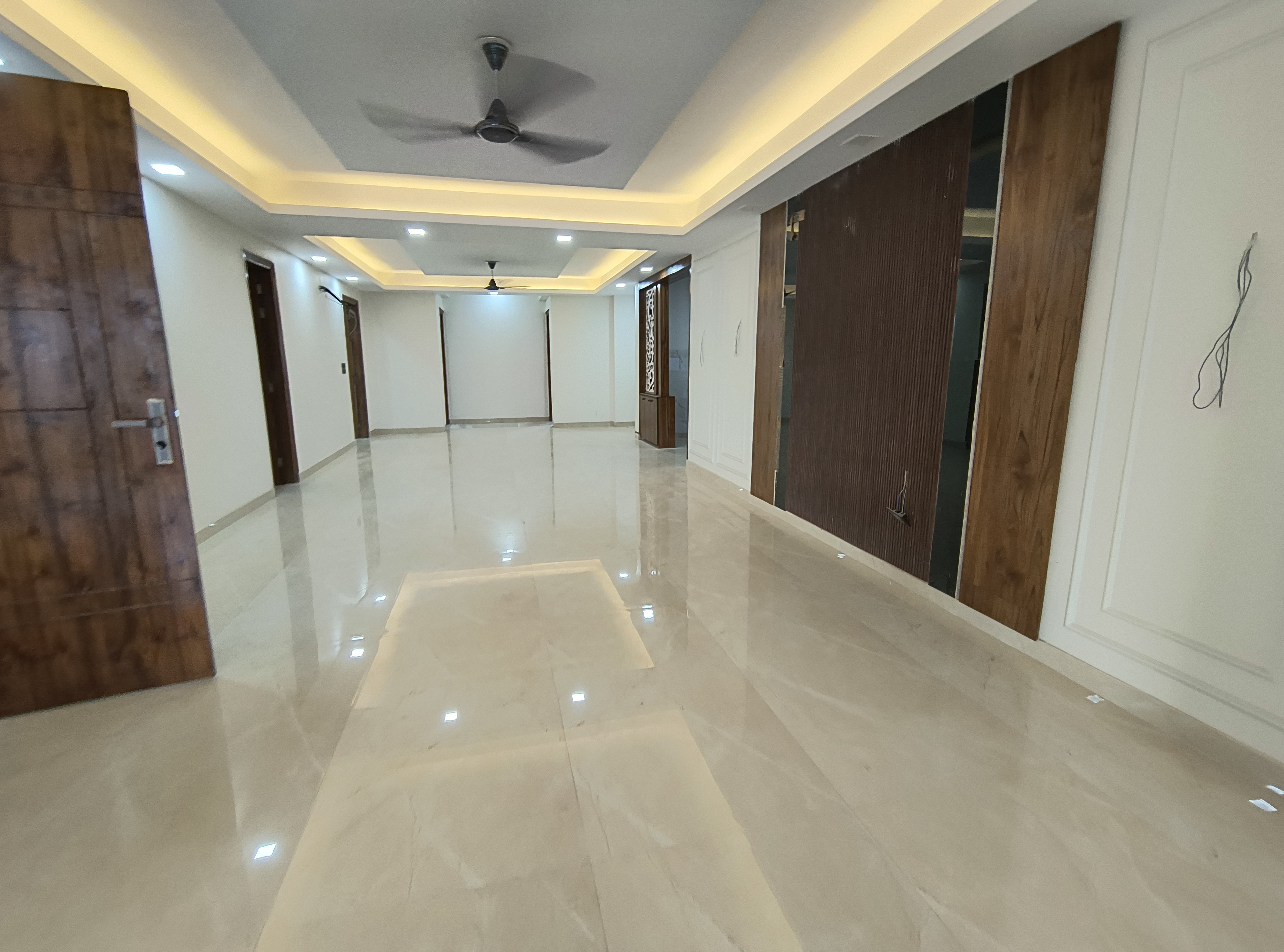 4 BHK + Pooja Room,Servant Room,Study Room,Extra Room Builder Floor For Rent in Green Fields Colony
