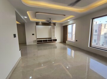 Kitchen in 4 BHK Builder Floor at Green Fields Colony – for Rent