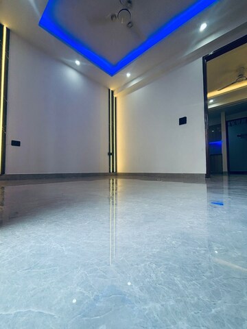Room in 2 BHK Builder Floor at Saket – for Rent