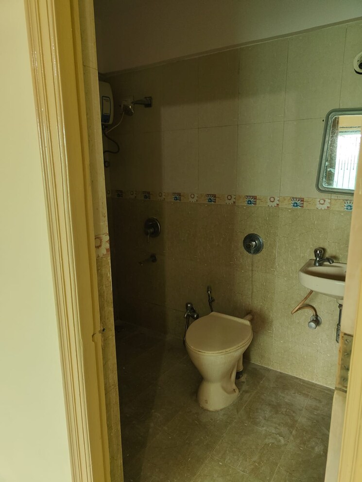 Bathroom, ghp-woodland-heights 2 Bedroom 1250 Sq.Ft. Apartment In Chandivali Mumbai 9134918