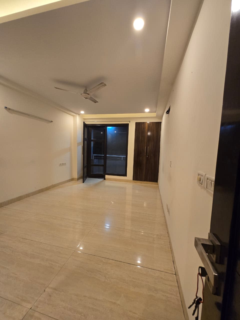 3 BHK + Servant Room Apartment For Rent in Palm Residency Chhatarpur