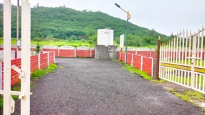  Plot – Exterior View View at Takawe bk - for Sale