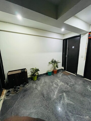 Bedroom in 1 BHK Builder Floor at Sector 40 – for Rent