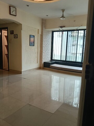 Room in 1 BHK Apartment at Padmaja Apartments Andheri, Andheri West – for Rent