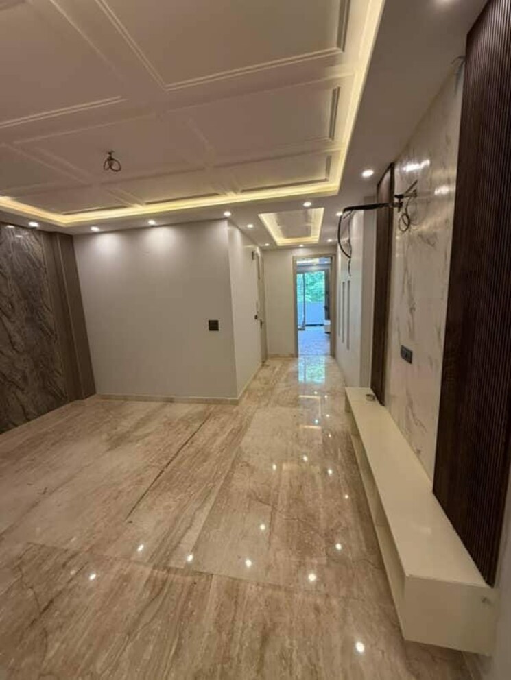 Kitchen, ramesh nagar 2.5 Bedroom 1000 Sq.Ft. Builder Floor In Ramesh Nagar Delhi 9135023