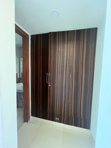 Furnished Amenities in 3 BHK Builder Floor at Ansal Sushant Lok I, Sector 43 – for Rent