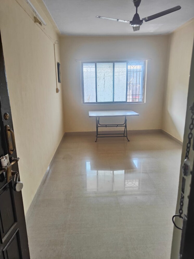 Room, narayan-complex 1 Bedroom 600 Sq.Ft. Apartment In Hingne Khurd Pune 9134995