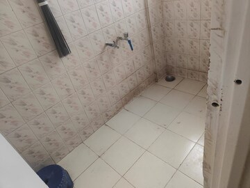 Bathroom in 1 BHK Apartment at Narayan Complex, Hingne Khurd – for Rent