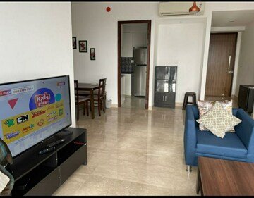 2 BHK Apartment For Rent in Lodha Venezia, Parel