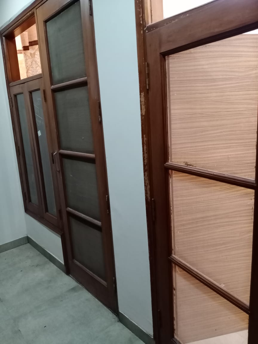 1 BHK + Pooja Room Builder Floor For Rent in Sushant Lok 3