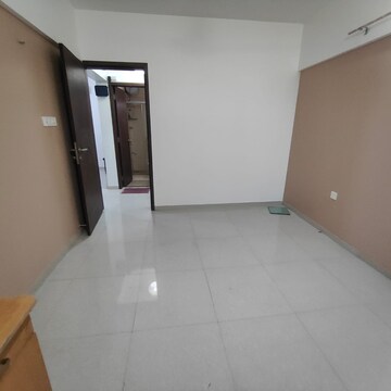 Room in 3 BHK Apartment at Saarrthi Shimmer N Shine, Vadgaon Budruk – for Rent