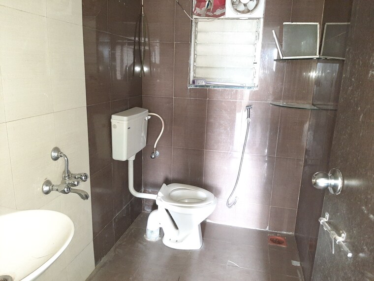 Bathroom, soba-optima 2 Bedroom 565 Sq.Ft. Apartment In Sinhagad Road Pune 9135115