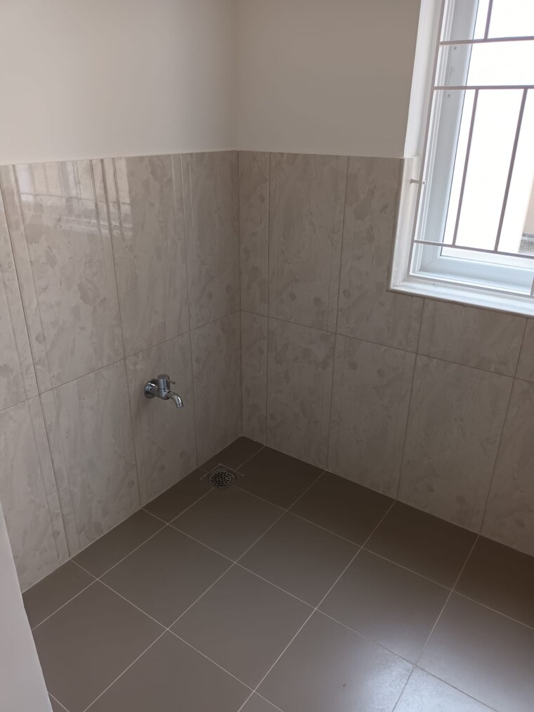 Bathroom, vaishnavi-serene 2 Bedroom 940 Sq.Ft. Apartment In Yelahanka Bangalore 9135148