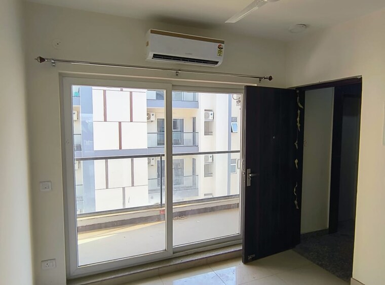 Room, breez-flora-avenue-33 3 Bedroom 1389 Sq.Ft. Apartment In Sohna Sector 33 Gurgaon 9135106