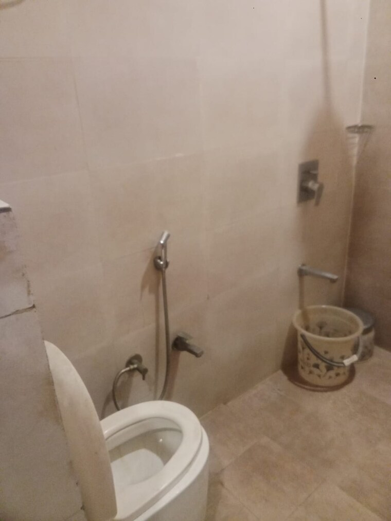 Bathroom, tilak nagar 2 Bedroom 1000 Sq.Ft. Apartment In Tilak Nagar Jaipur 9135175