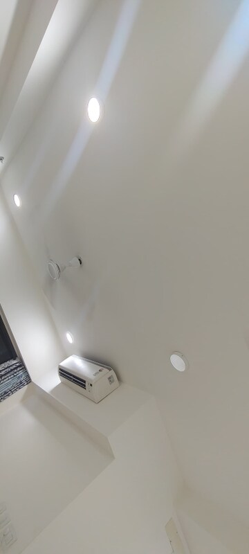 Furnished Amenities in 2 BHK Apartment at Shapoorji Pallonji Vicinia, Powai – for Rent