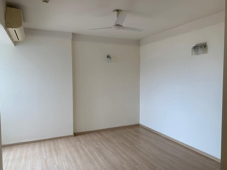 Room, emaar-marbella 5 Bedroom 6520 Sq.Ft. Villa In Sector 66 Gurgaon 9135214