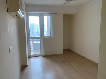 Room in 5 BHK Villa at Emaar Marbella, Sector 66 – for Rent