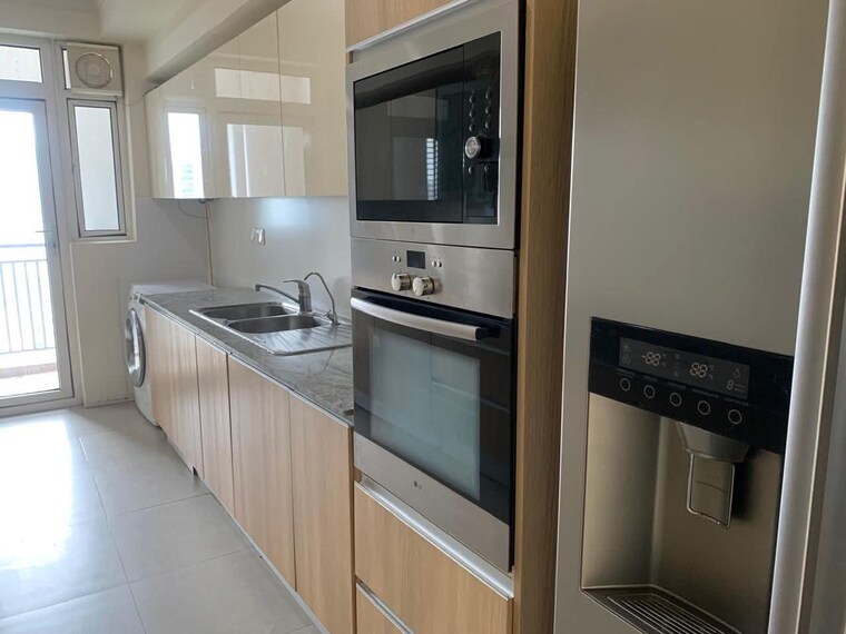 Kitchen, emaar-marbella 5 Bedroom 6520 Sq.Ft. Villa In Sector 66 Gurgaon 9135214