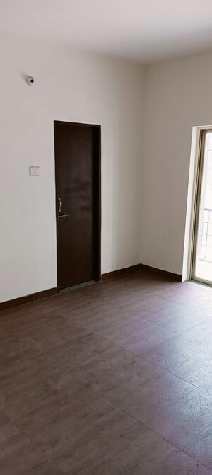 Room in 2 BHK Apartment at Bhojpal Shree Krishna Heights, Katara Hills – for Sale