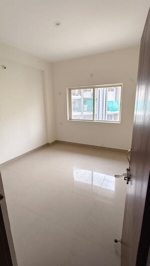 Room in 2 BHK Apartment at Bhojpal Shree Krishna Heights, Katara Hills – for Sale