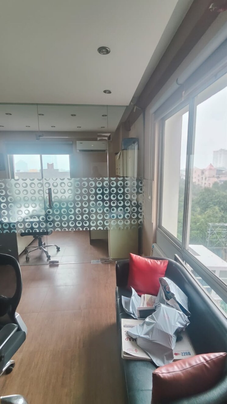 Team Area, dlf-galleria-tower Commercial Office Space 500 Sq.Ft. In Sector 28 Gurgaon 9135305