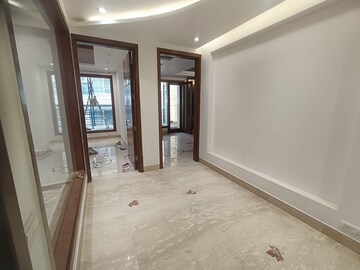 Room in 4 BHK Builder Floor at Greater Kailash I – for Rent