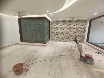 Parking in 4 BHK Builder Floor at Greater Kailash I – for Rent