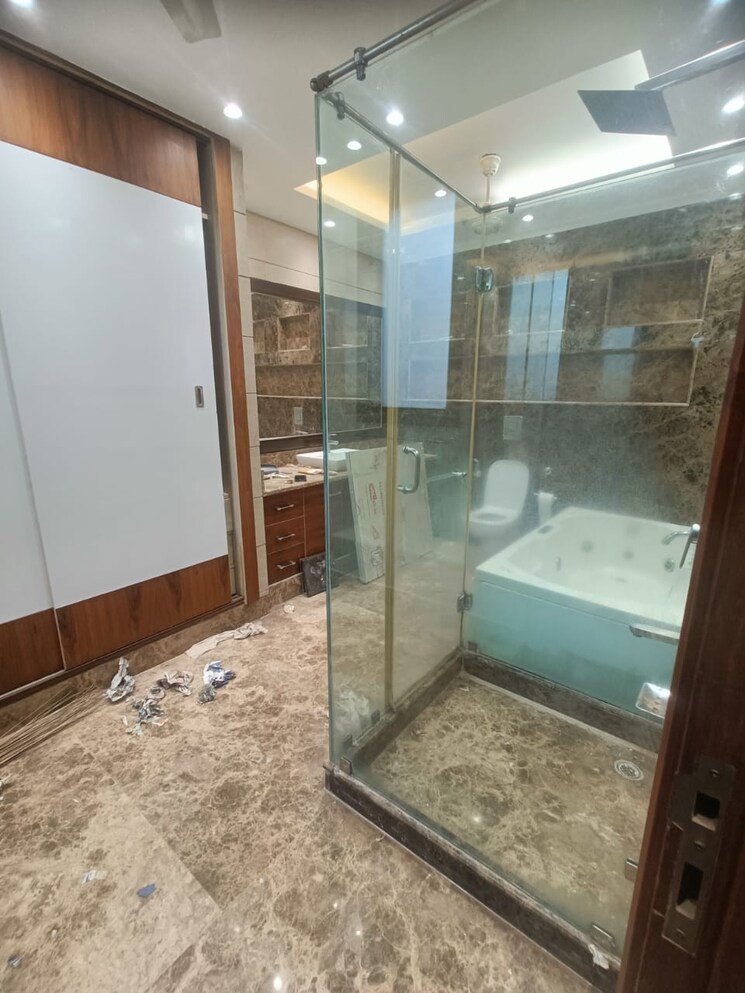 Kitchen, greater kailash i 4 Bedroom 4500 Sq.Ft. Builder Floor In Greater Kailash I Delhi 9135320