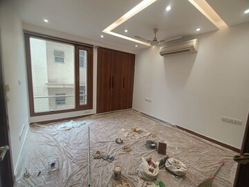 Room in 4 BHK Builder Floor at Greater Kailash I – for Rent
