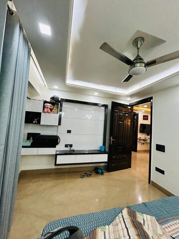 Furnished Amenities in 2 BHK Builder Floor at Sector 52 – for Rent