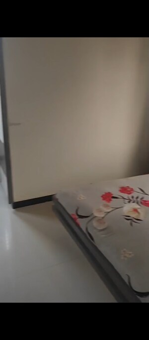 Furnished Amenities in 2 BHK Apartment at Vaishali Apartment CHS, Mazgaon – for Sale