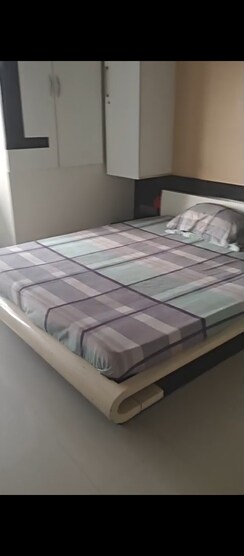 2 BHK Apartment For Sale in Vaishali Apartment CHS