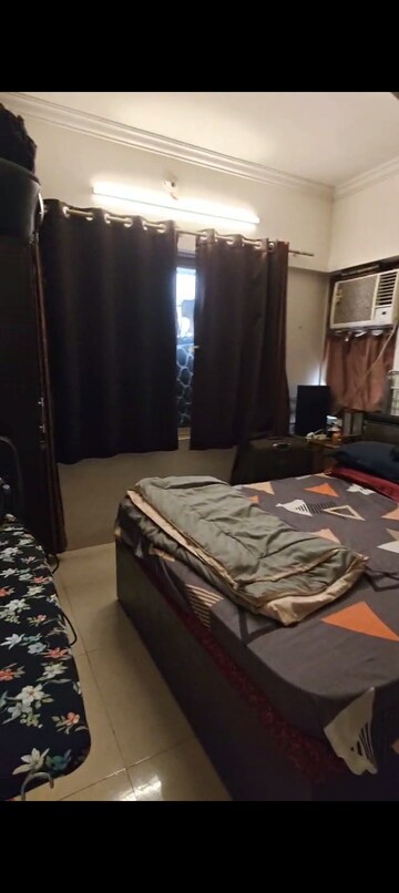 Bedroom in 2 BHK Apartment at Ekdant Society Andheri, Andheri West – for Rent