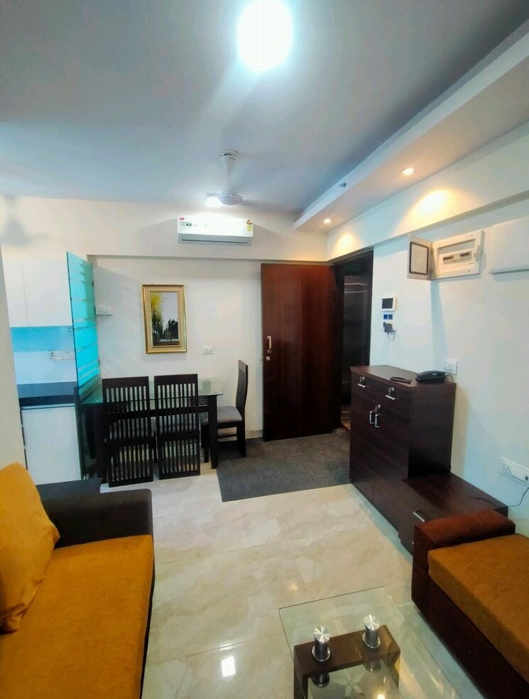 Living Room, dn nagar 2 Bedroom 945 Sq.Ft. Apartment In Dn Nagar Mumbai 9135380