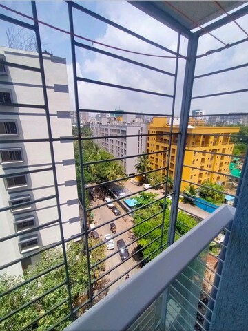 Balcony in 2 BHK Apartment at Dn Nagar – for Rent