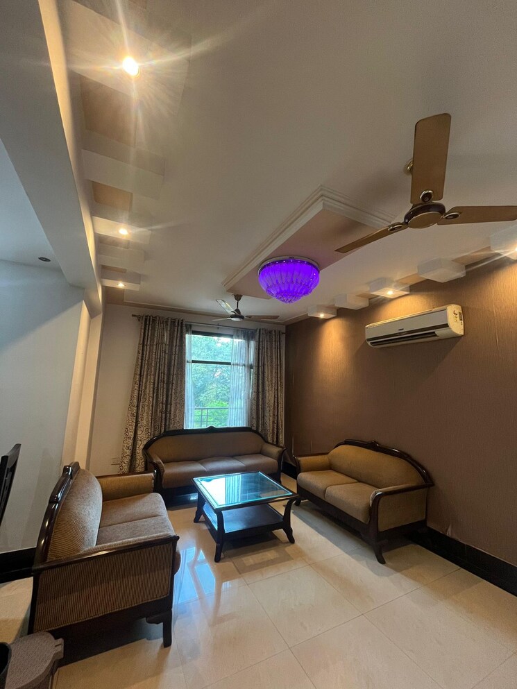 Team Area, somsons-imperial-towers 3 Bedroom 1654 Sq.Ft. Apartment In Dhakoli Zirakpur 9135405