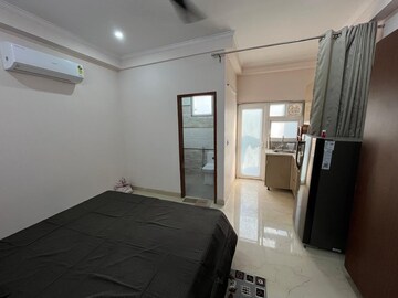 Bedroom in 1 BHK Builder Floor at Sector 45 – for Rent