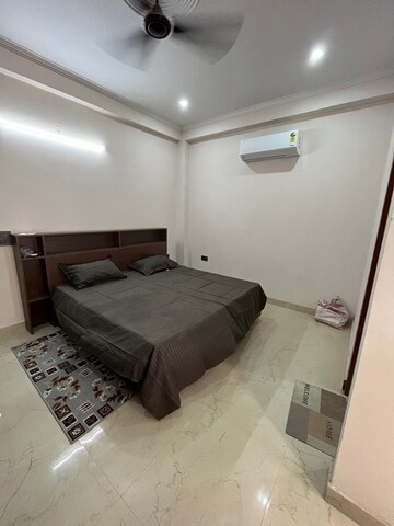 1 BHK Builder Floor For Rent in Sector 45