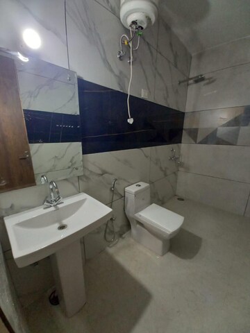 Attached Bathroom in 1 BHK Builder Floor at Sector 45 – for Rent